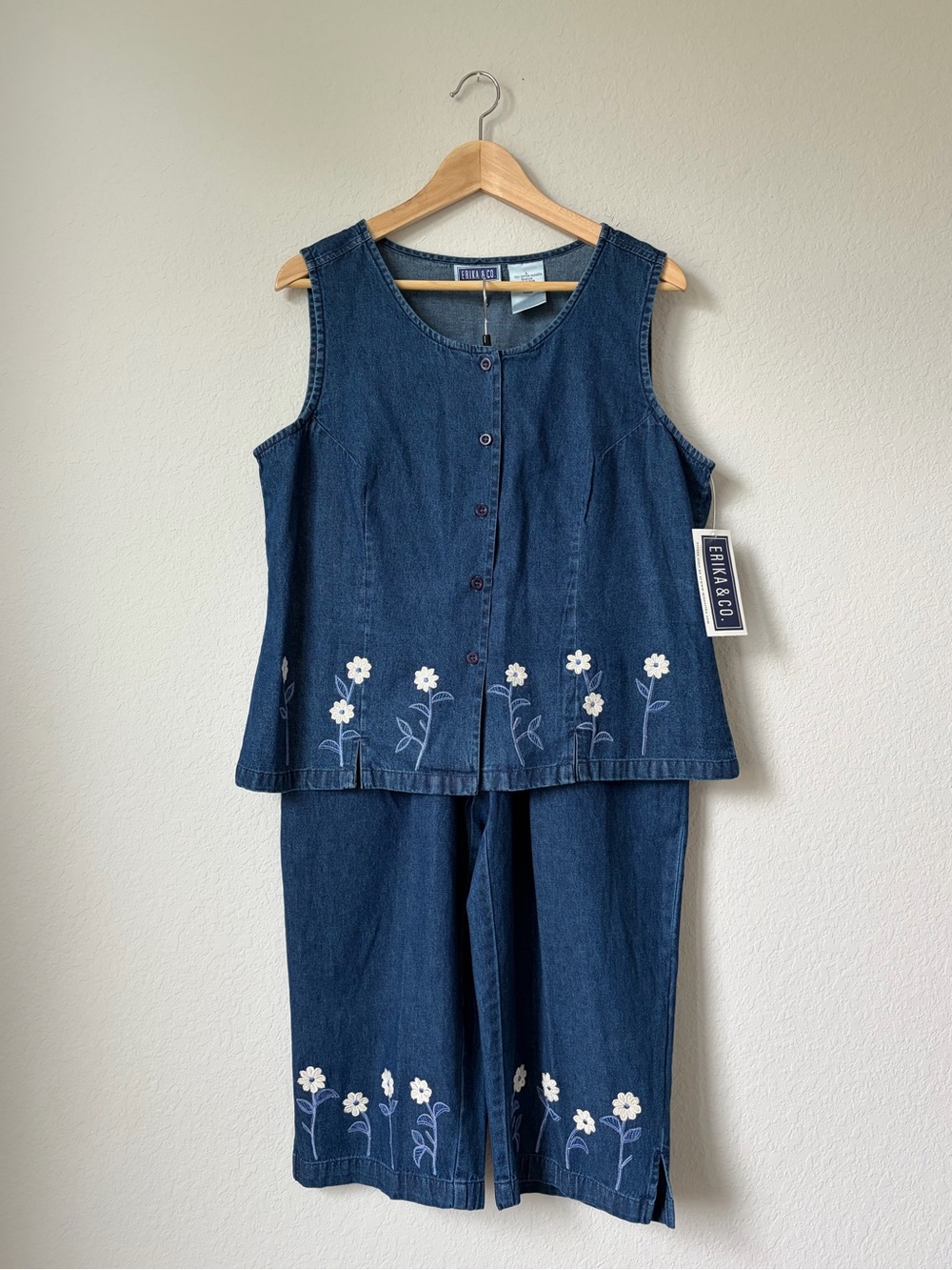 Erika & Co. Blue Denim Matching Set Floral Embroidery Vintage Size Large NWT
